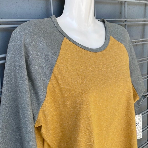 LulaRoe Microstriped Randy Top-#0305 - Picture 8 of 12